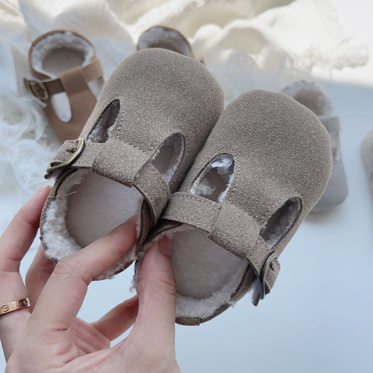Arrival In Winter Baby Girl Solid Color Plush Warm Anti-Slip Shoes