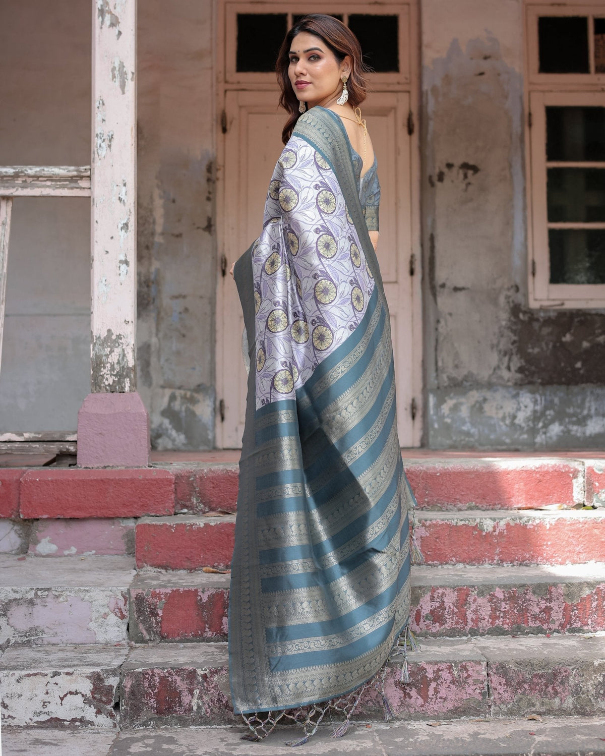 Sophisticated Lilac Banarasi Silk Saree with Floral Prints and Zari