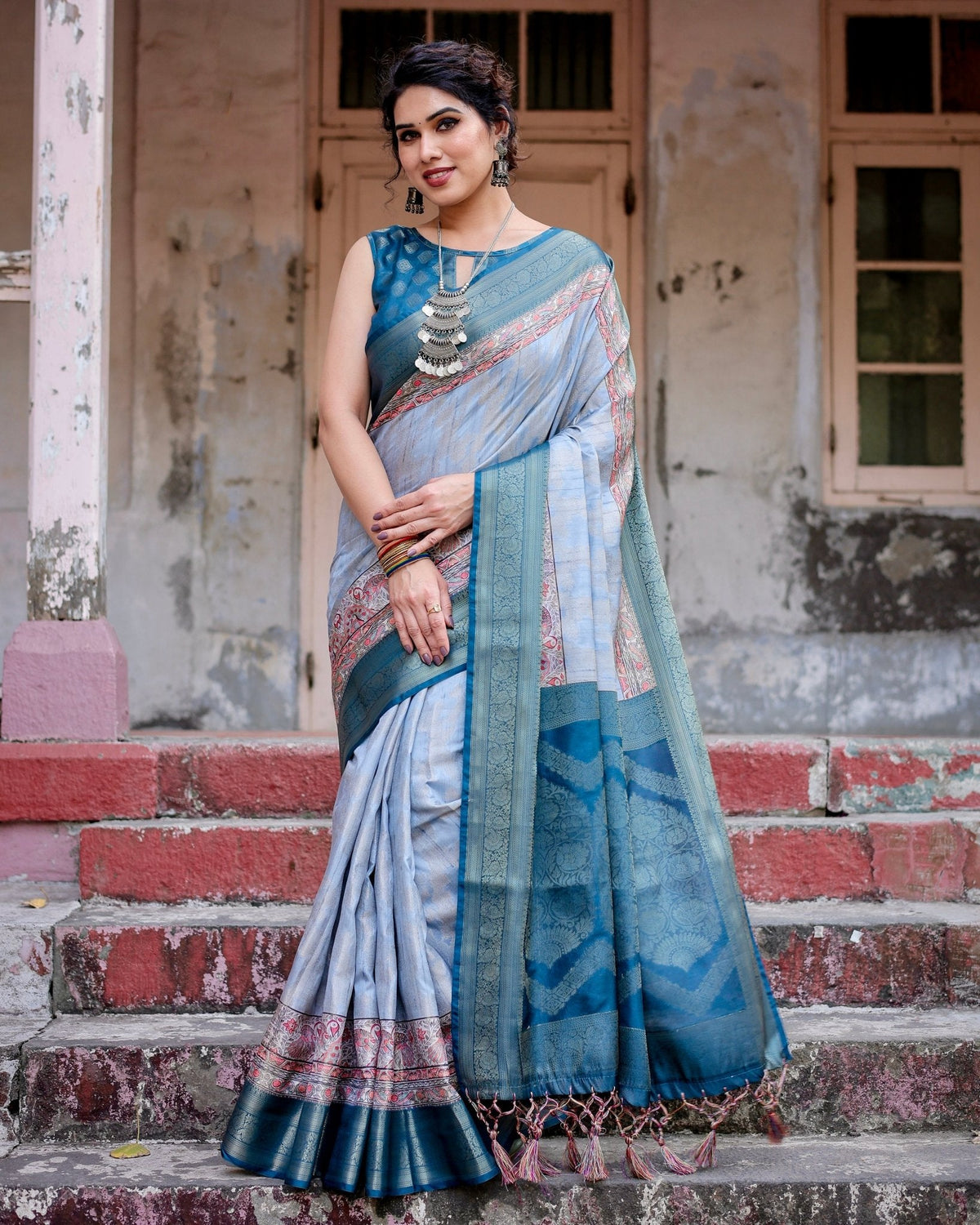 Elegant Blue and Beige Banarasi Silk Saree with Ornate Zari Weaving