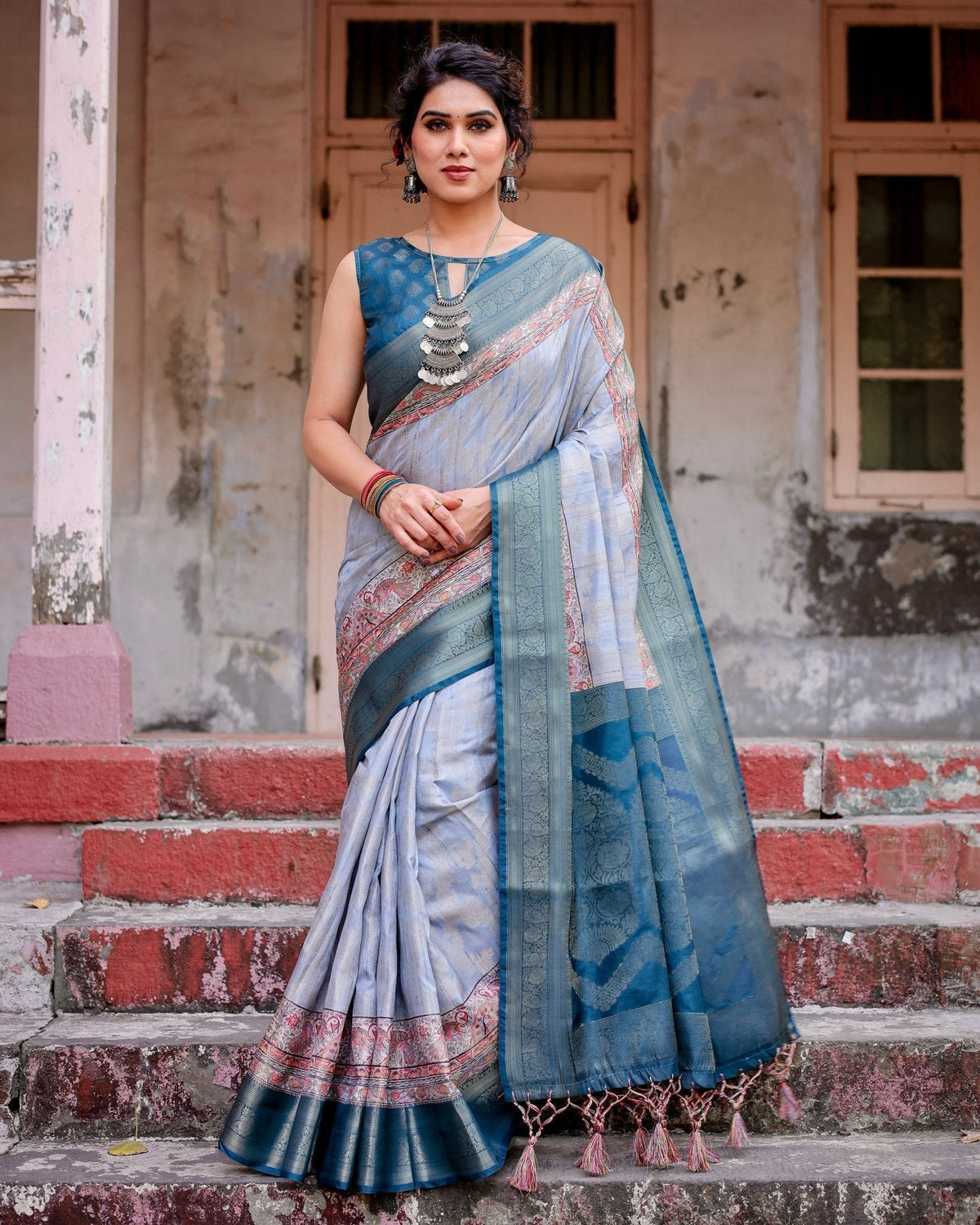 Elegant Blue and Beige Banarasi Silk Saree with Ornate Zari Weaving