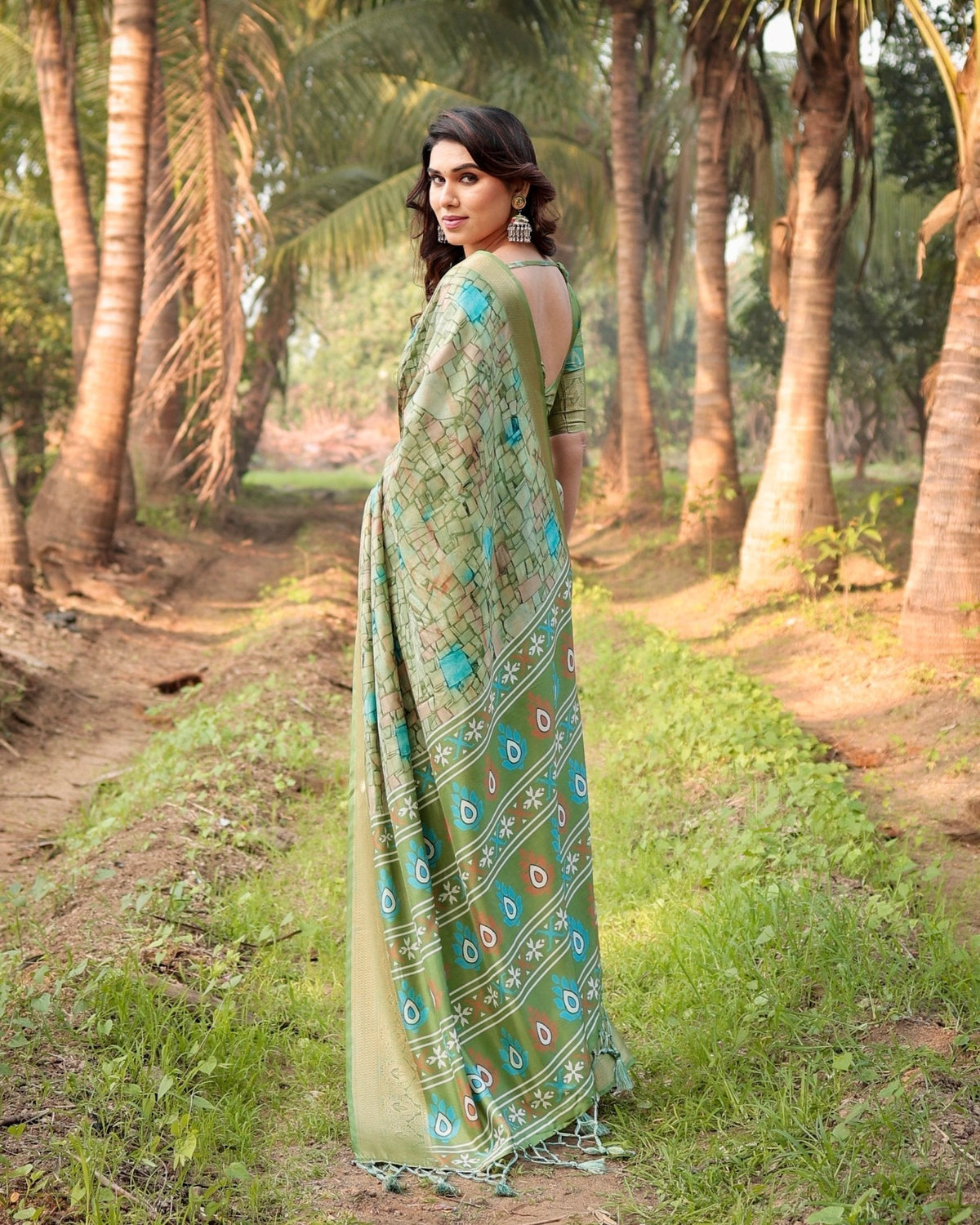 Elegant Light Green Tussar Silk Saree with Zari Motif Border and