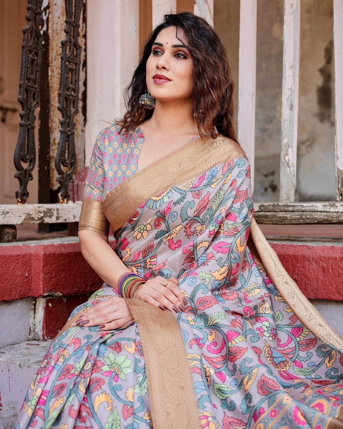 Exquisite Gray Floral Digital Print Saree with Golden Border and
