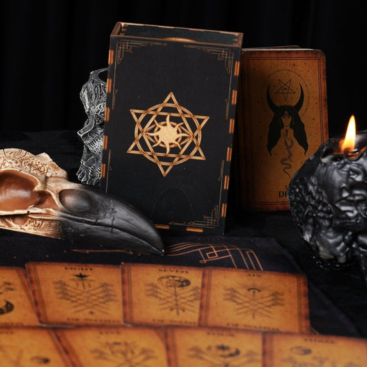 Wooden Tarot Card Box - Engraved Sun and Stars